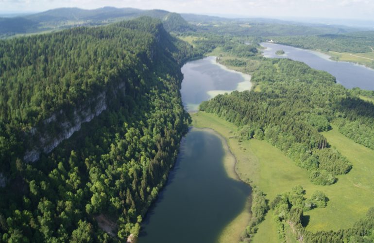 Vue aérienne des lacs d’Ilay, Narlay, Petit Maclu et Grand Maclu