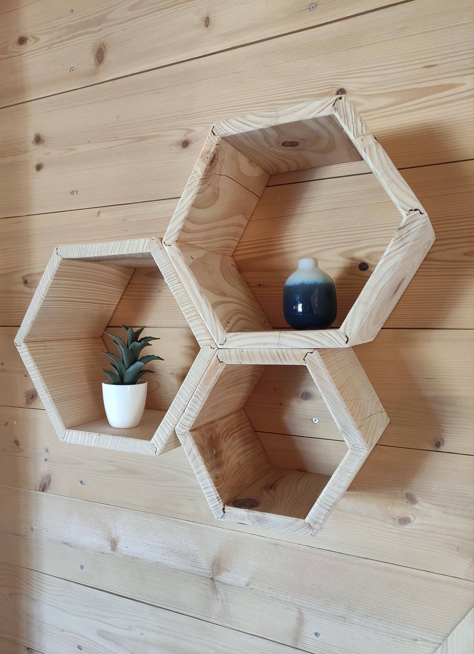 Intérieur authentique en bois du Chalet à Comté
